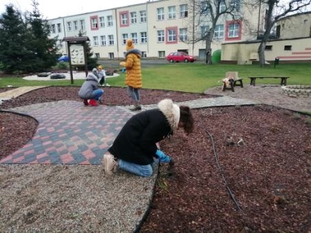 ... z dużym zaangażowaniem...